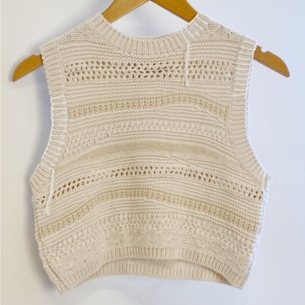 Cordera Sleeveless Cream Top - Like New - OS